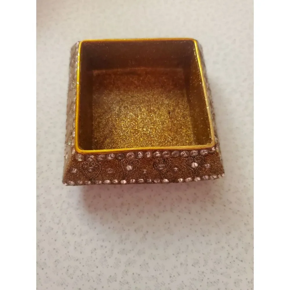 Vintage Gold‎ Jeweled  Resin Trinket Box, from India  1-1/2